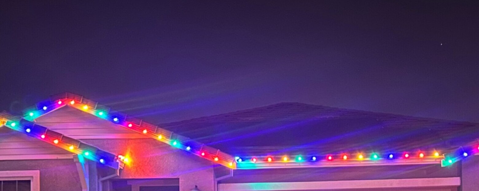 Christmas light company in Elk Grove, CA: multicolor c9 twin gable peaks